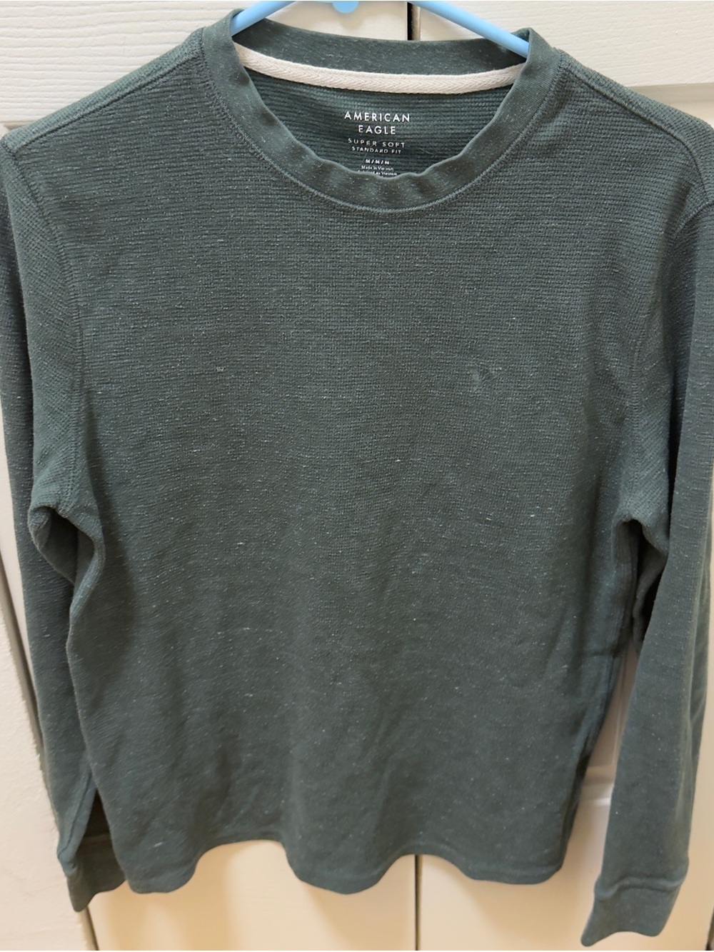 American Eagle Super Soft Waffle Knit Long Sleeve Crew Tee Dark Green M
